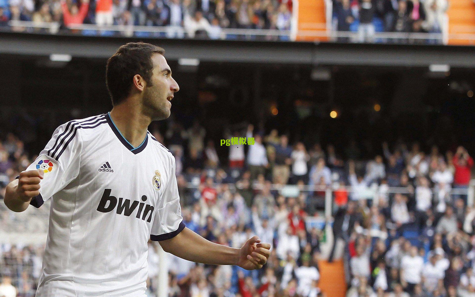 篮球新时代，阿德与格里芬的换防艺术重塑球队竞争力